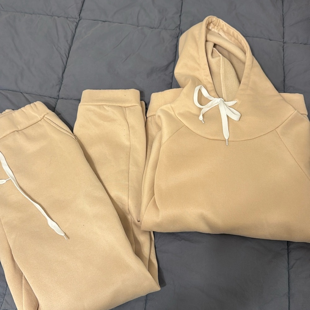 Sweat shirt and pant